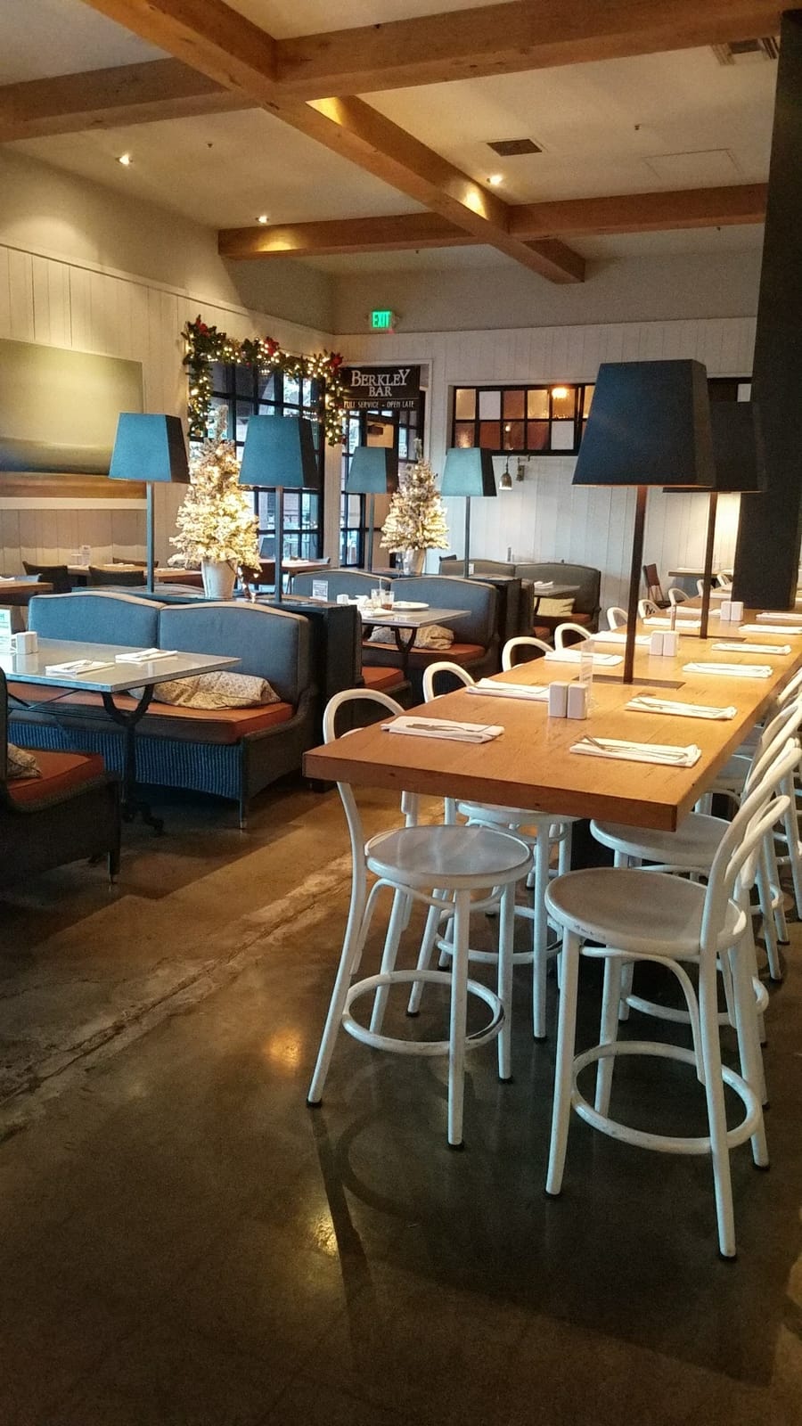 Cafe Bernardo at Pavilions