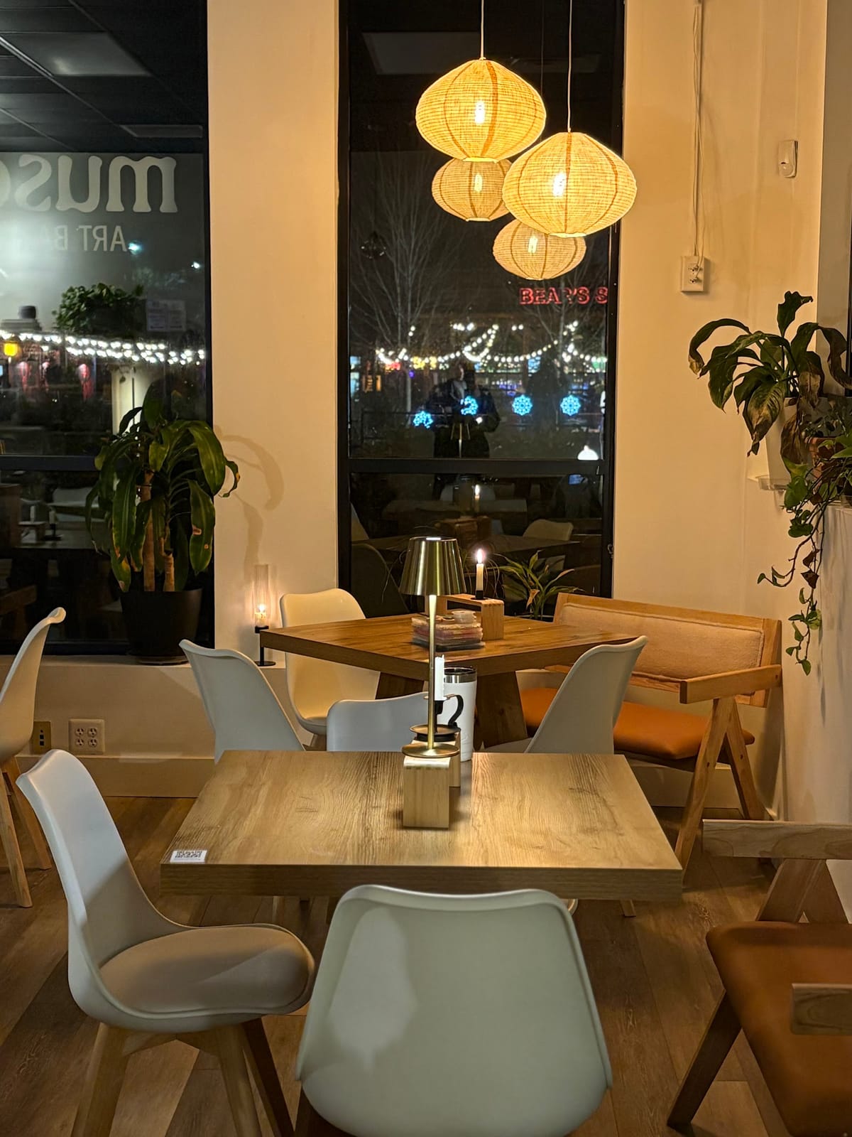 Muse Art Bar