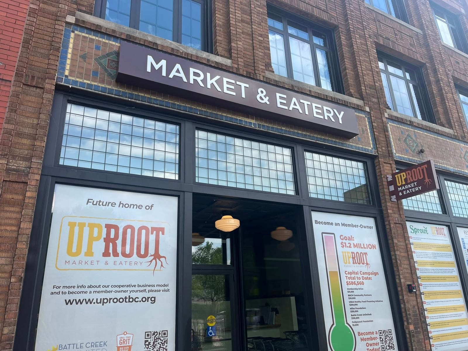 UpRoot Market & Eatery
