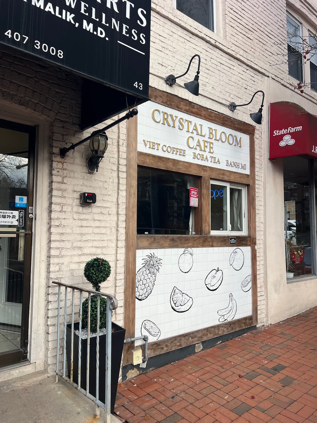 Crystal Bloom Cafe