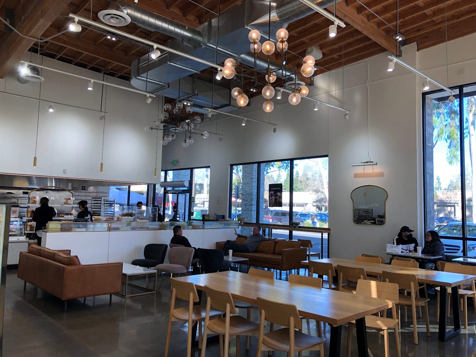 TOUS les JOURS Bakery Café - Cerritos