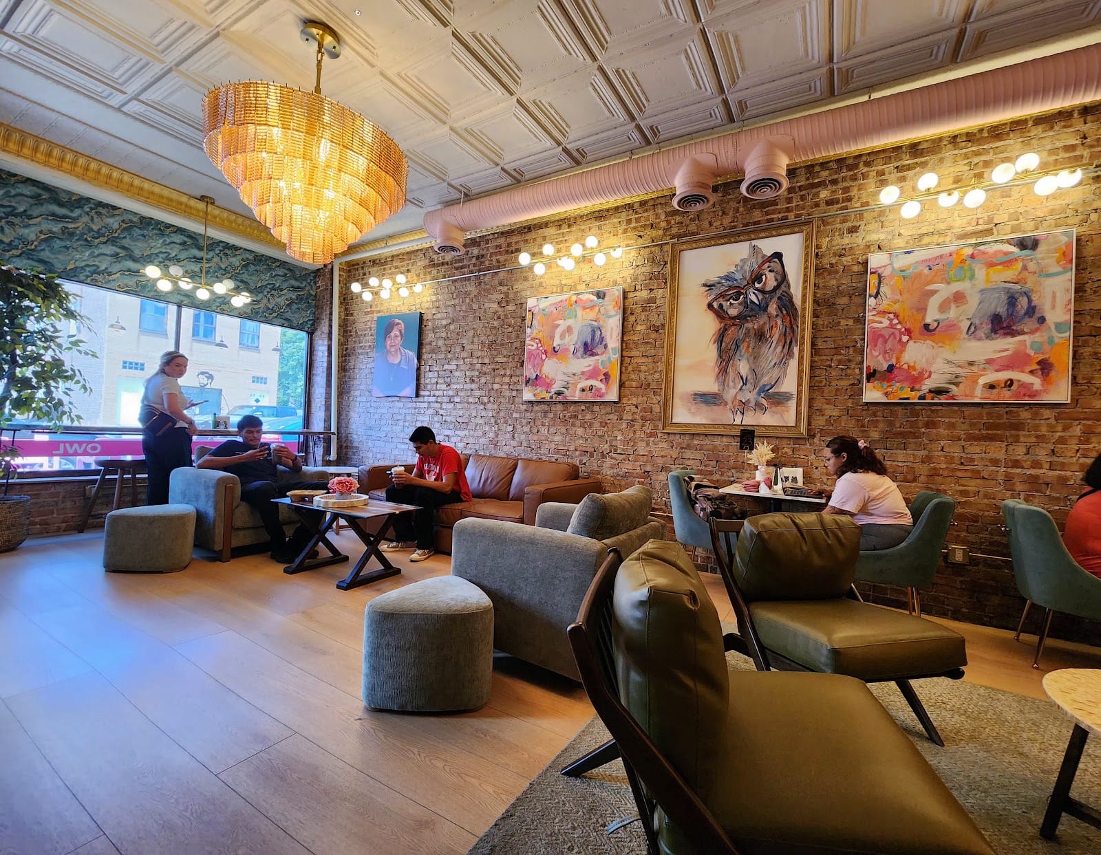 Pink Owl Cafe