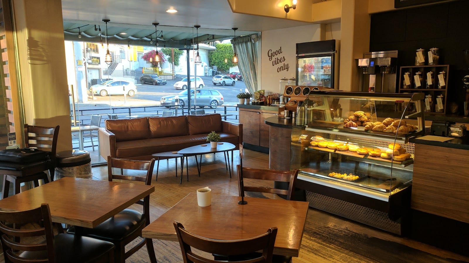 Dialog Cafe