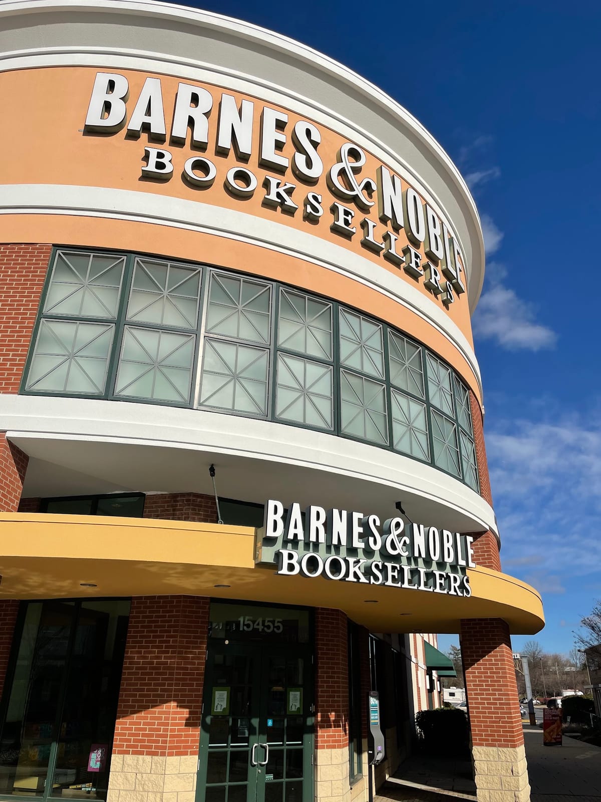 Barnes & Noble