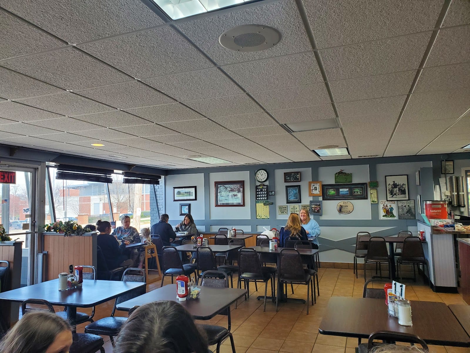 Lunch Box Cafe
