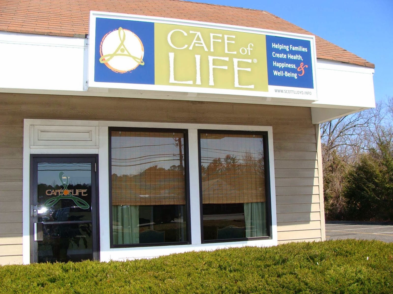 Cafe of Life Chiropractic - Scott J Lloyd DC CMT CCWP