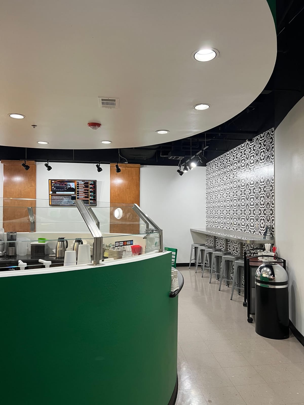 Café Verde at Physicians Centre