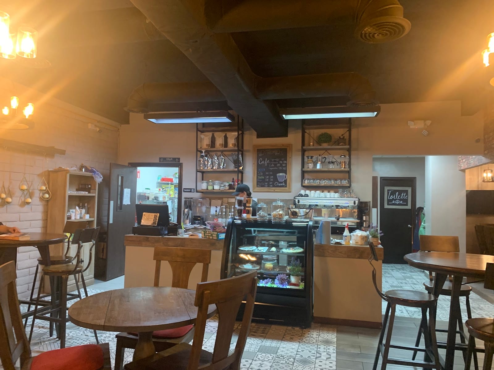 Chianti Café. Deli.