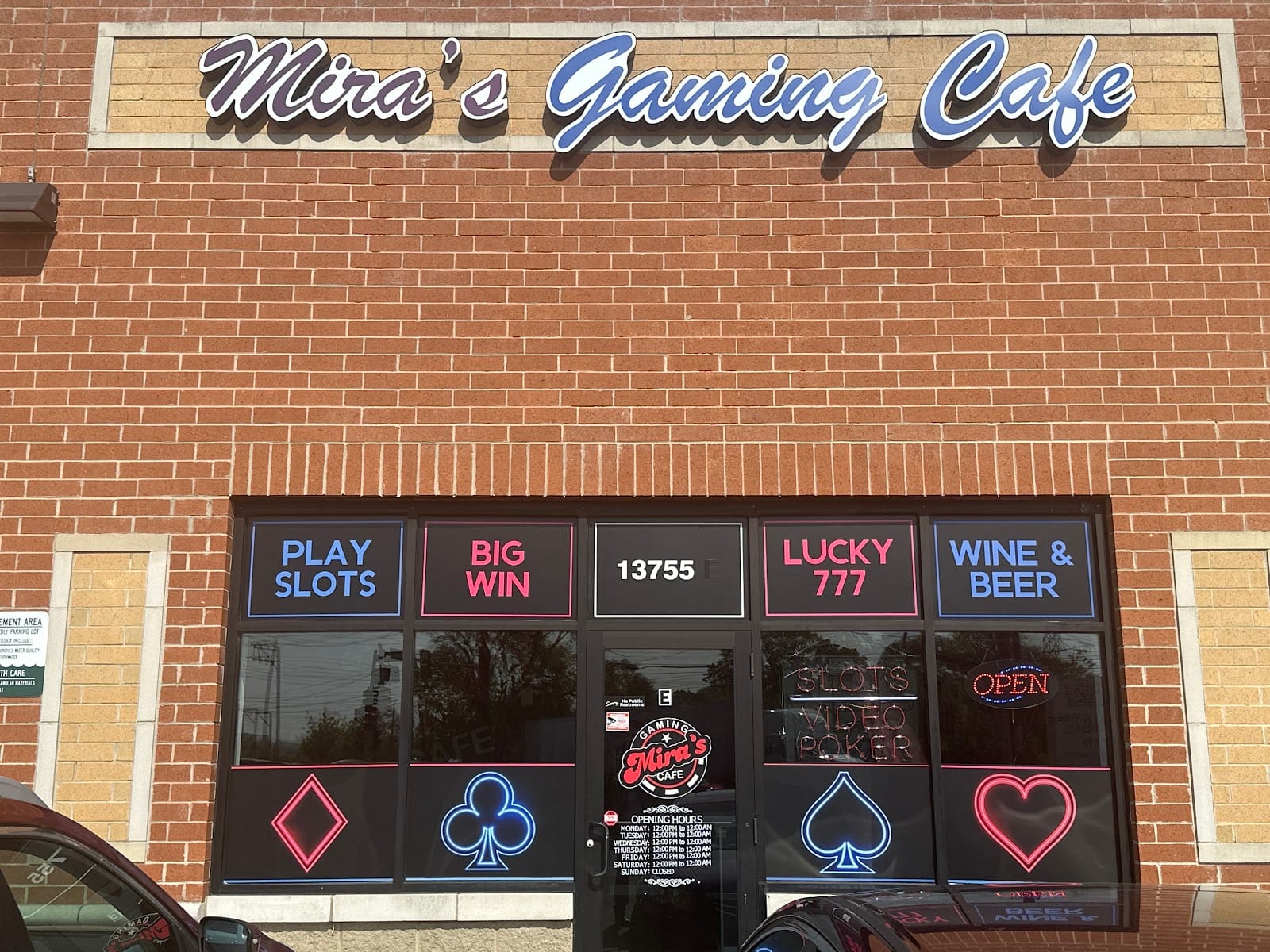 Mira's Gaming Cafe _ Slots Machines and Gambling Cafe