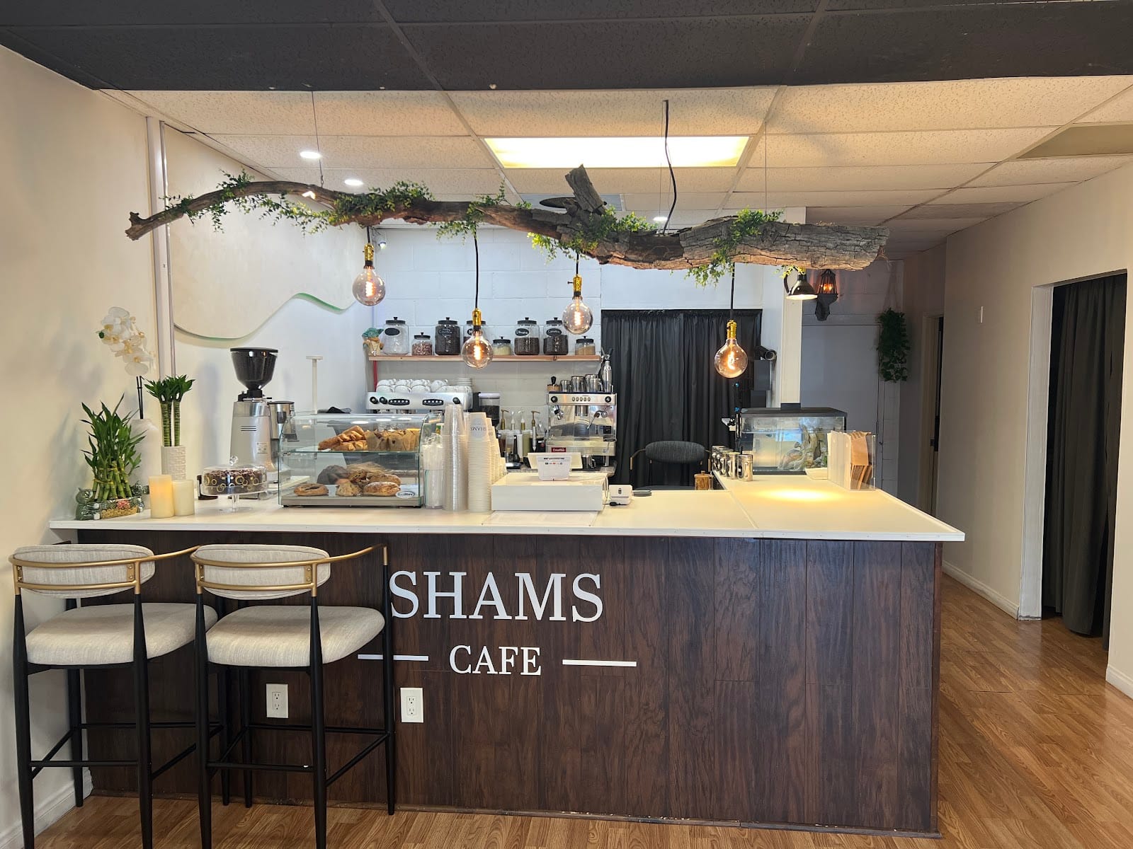 Shams Cafe