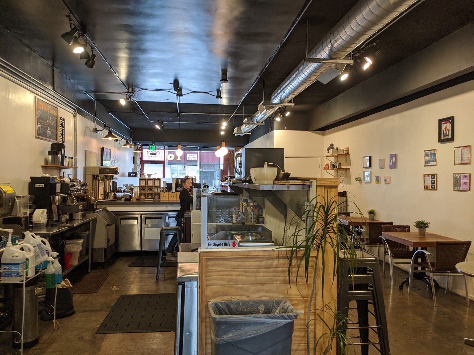 Cafe Aficionado Coffee Bar