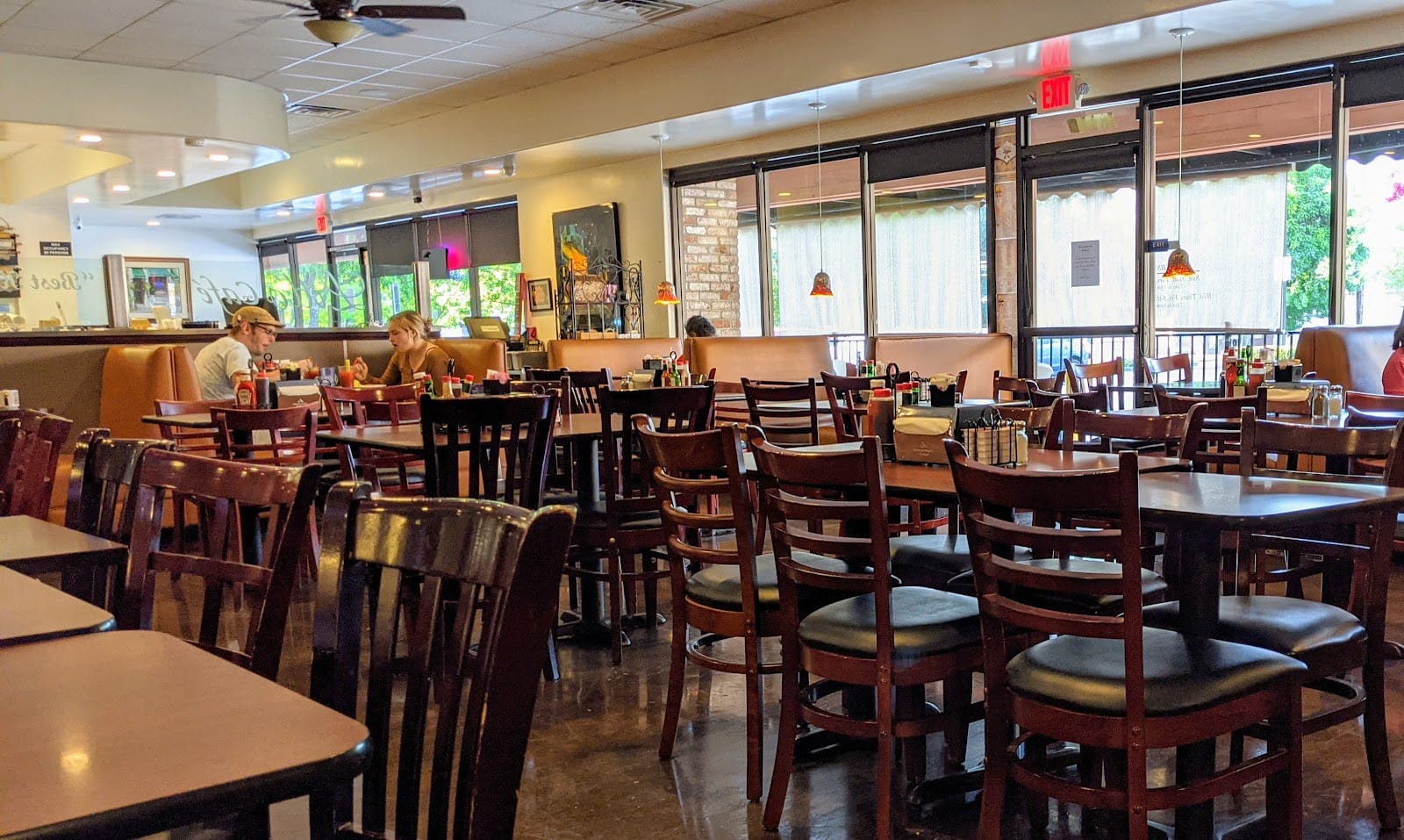 Lido Café and Bakery