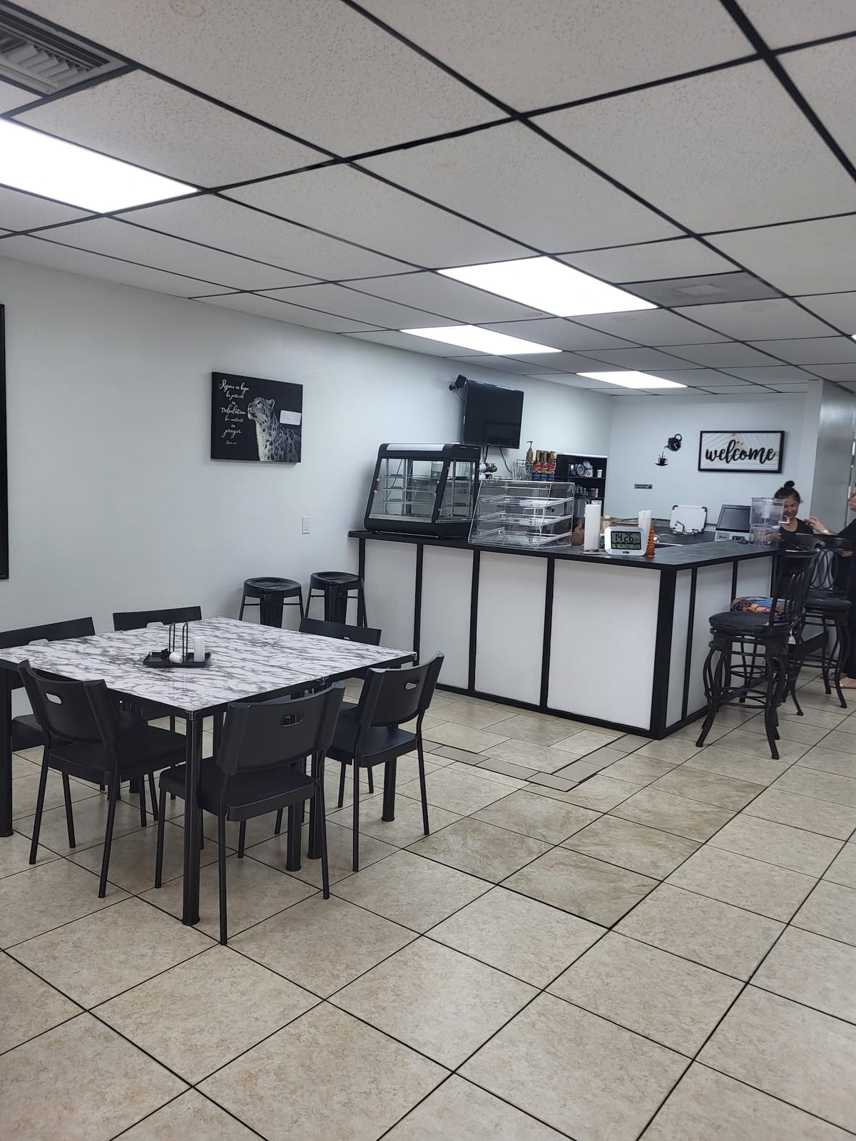 Naty's Cafe & Delights
