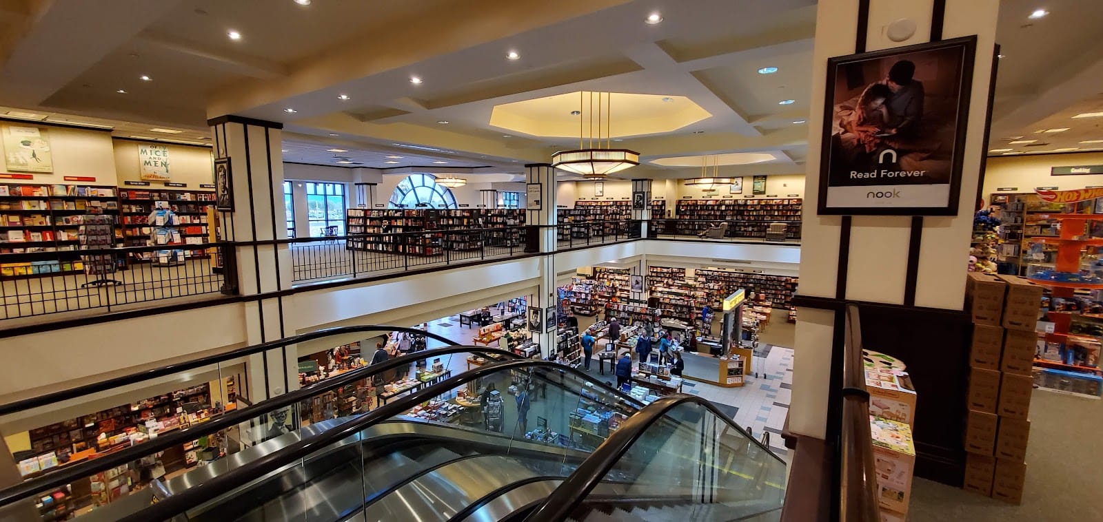Barnes & Noble