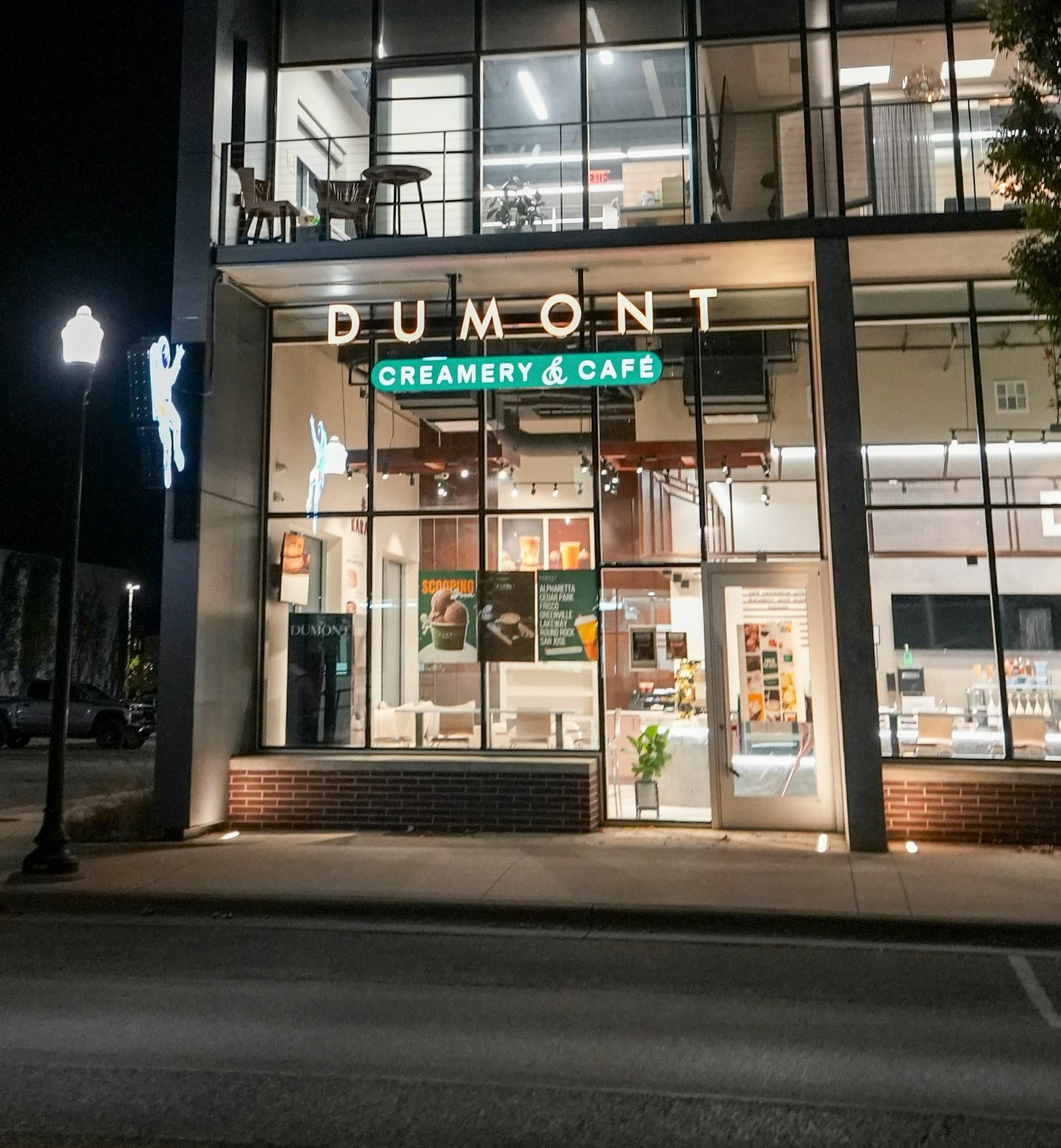 Dumont Creamery & Cafe, Cedar Park photo 8