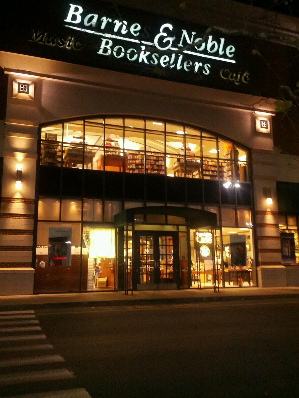 Barnes & Noble