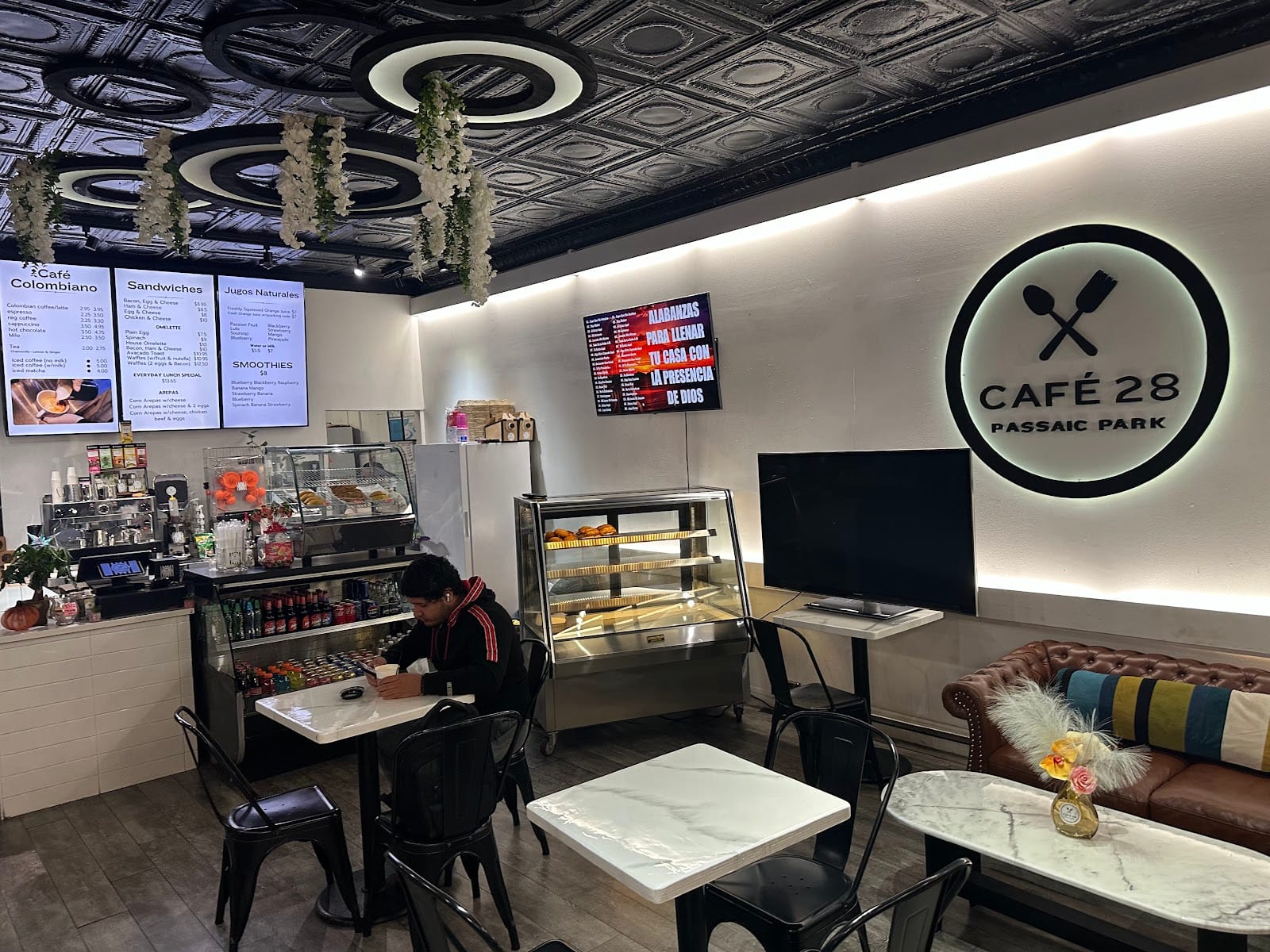 Café 28 - Cafetería Colombiana