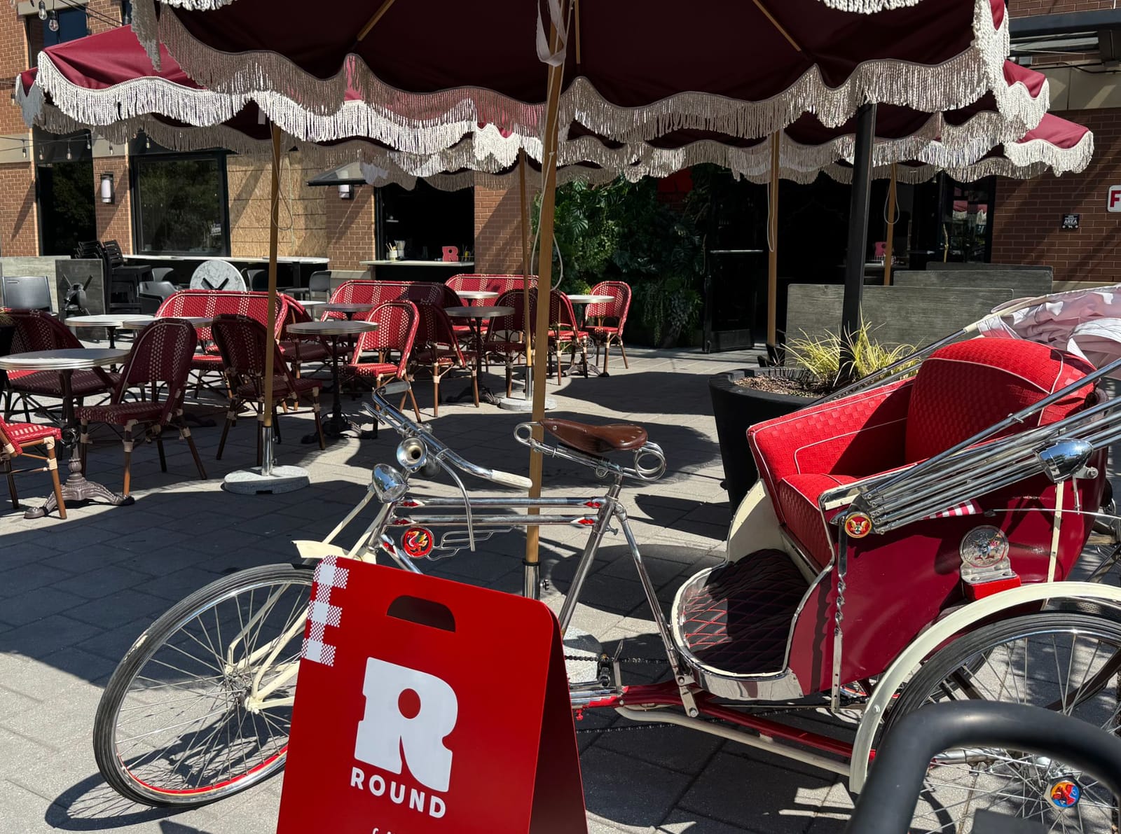 ROUND Cafe photo 4