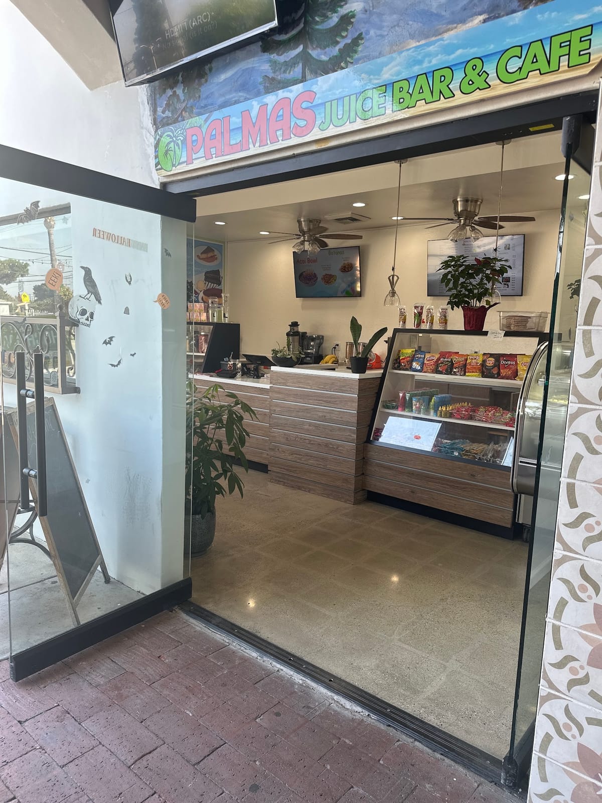 Palmas Juice Bar and Cafe