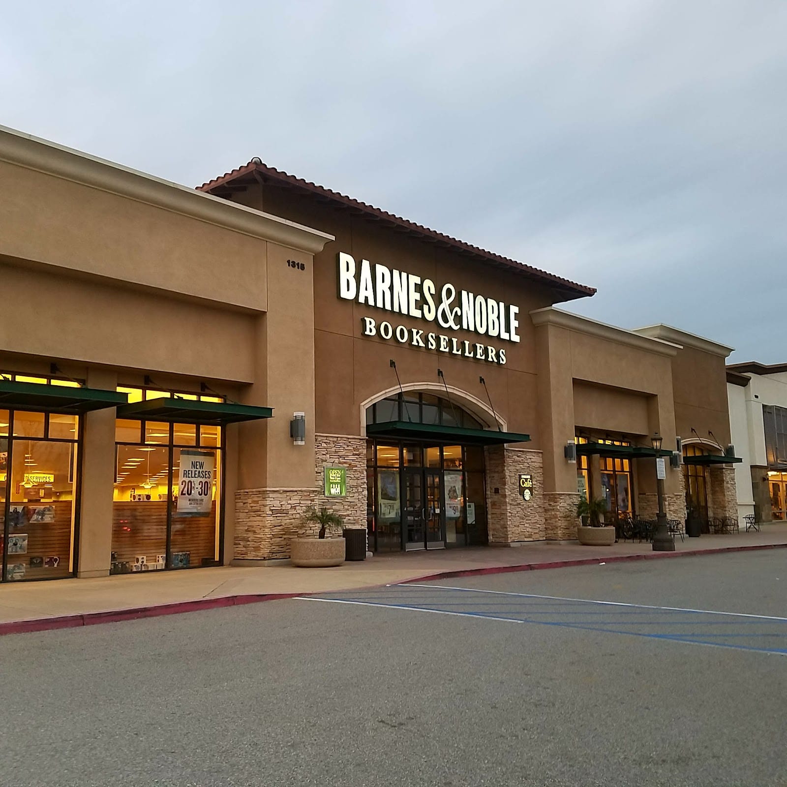 Barnes & Noble