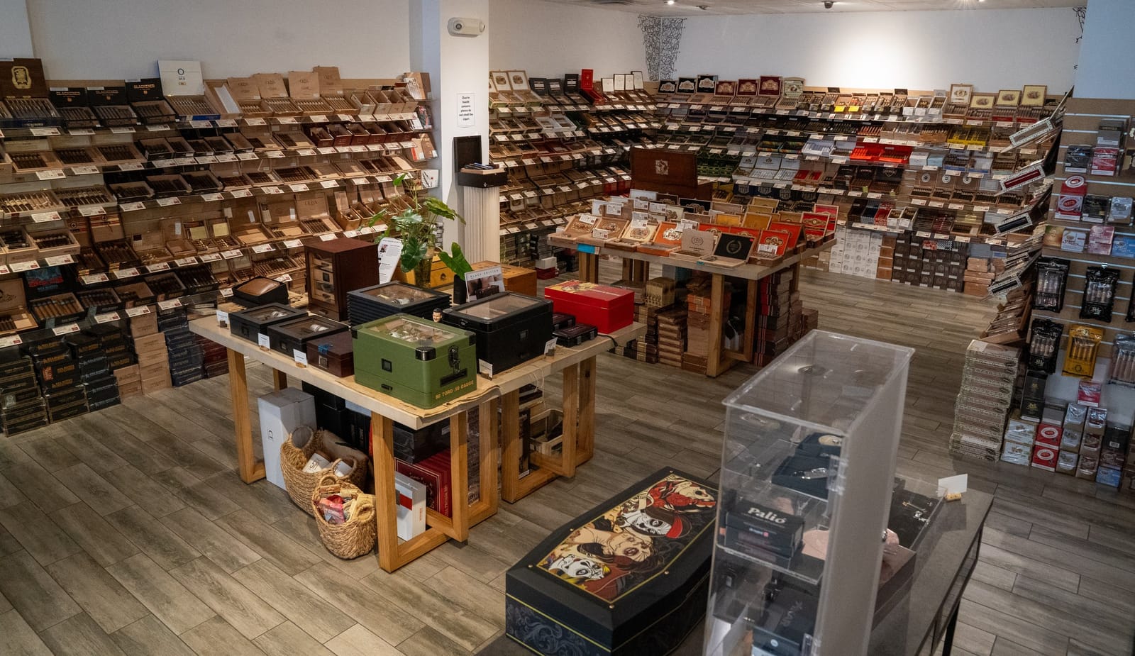 Bartolo’s Cigars, Wine & Coffee photo 6