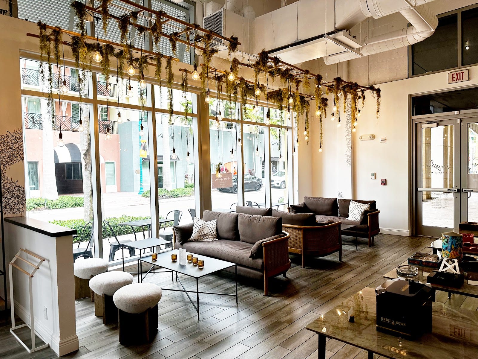 Bartolo’s Cigars, Wine & Coffee