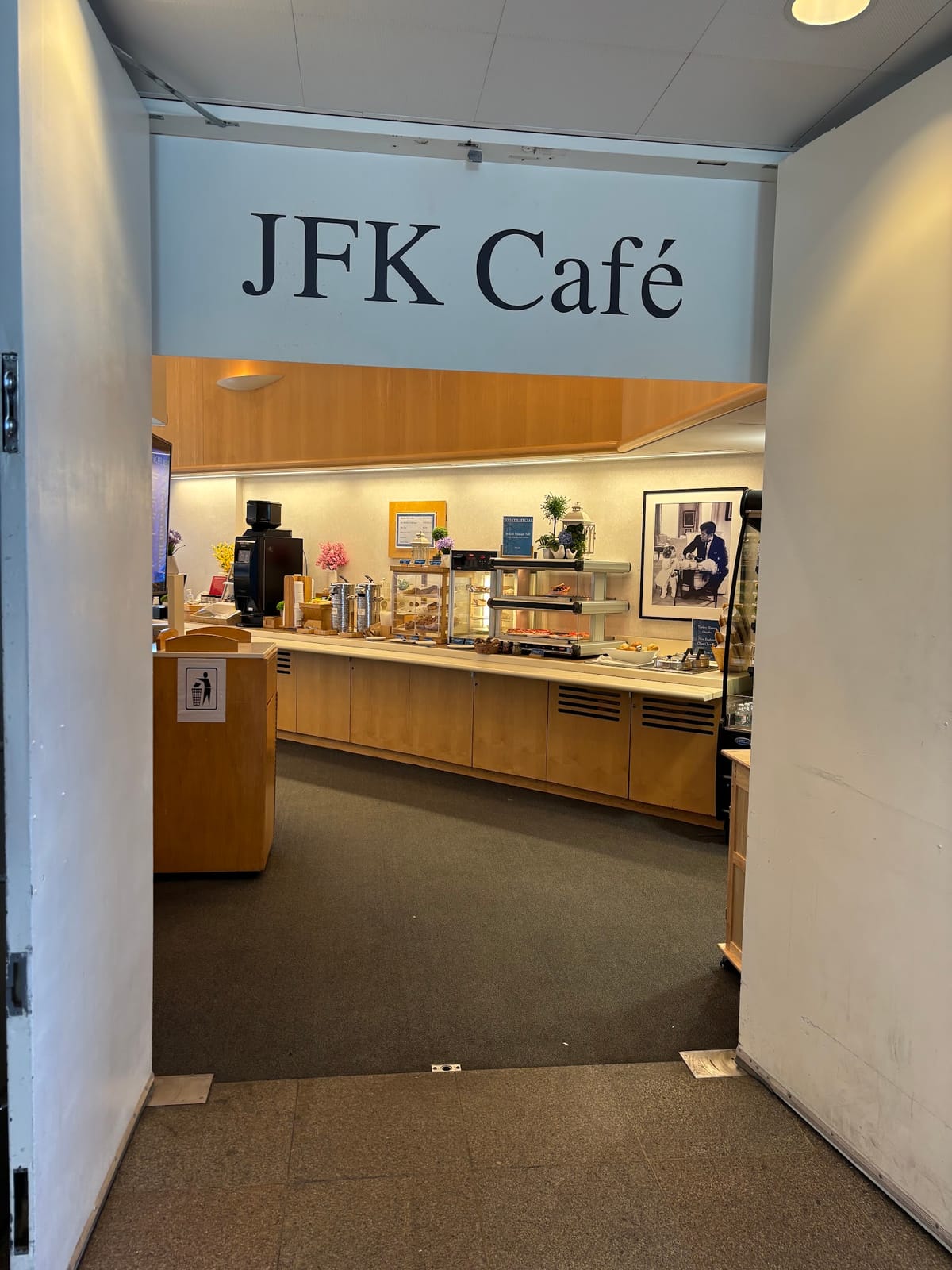 JFK Cafe