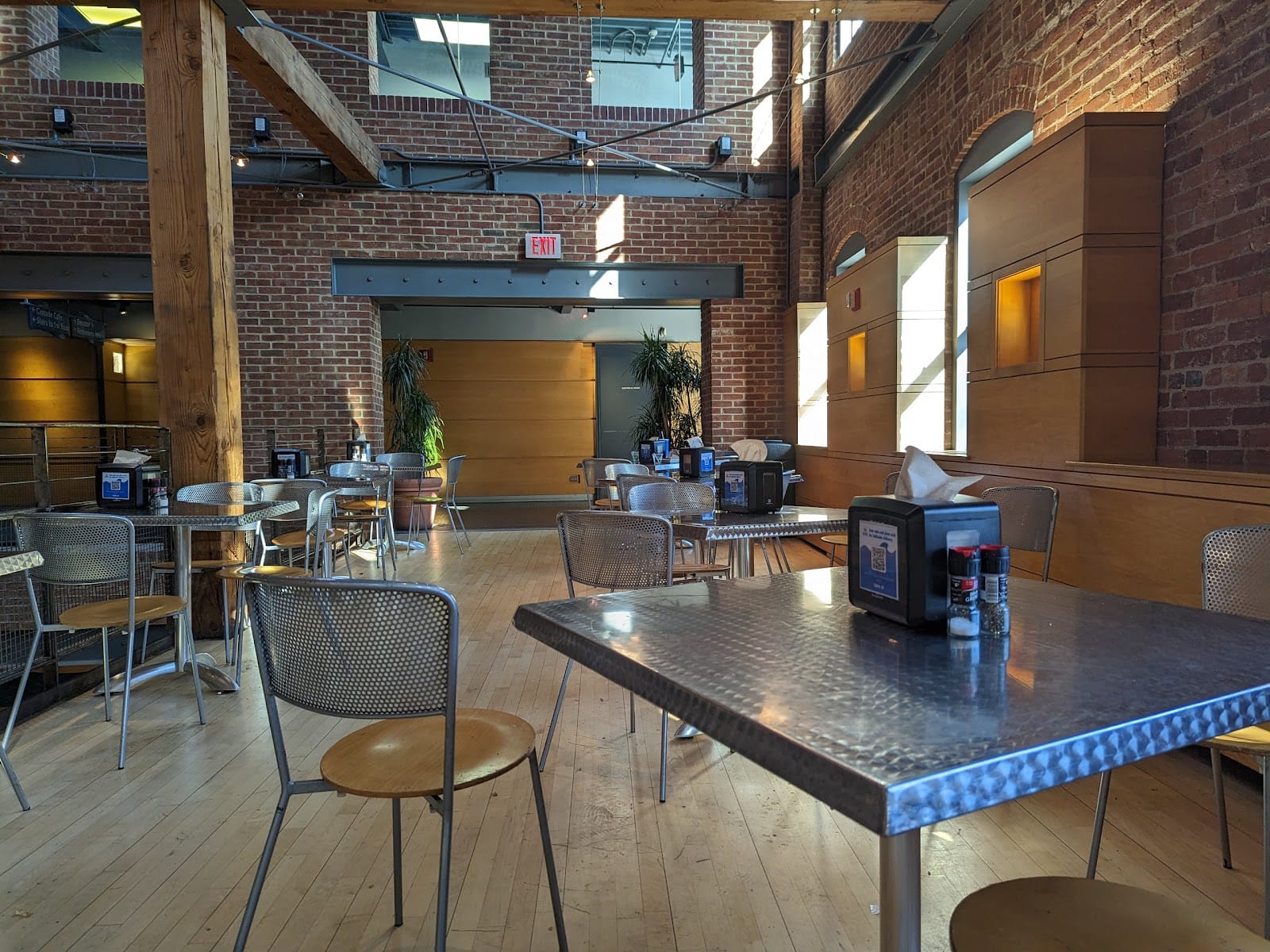 Cascade Cafe