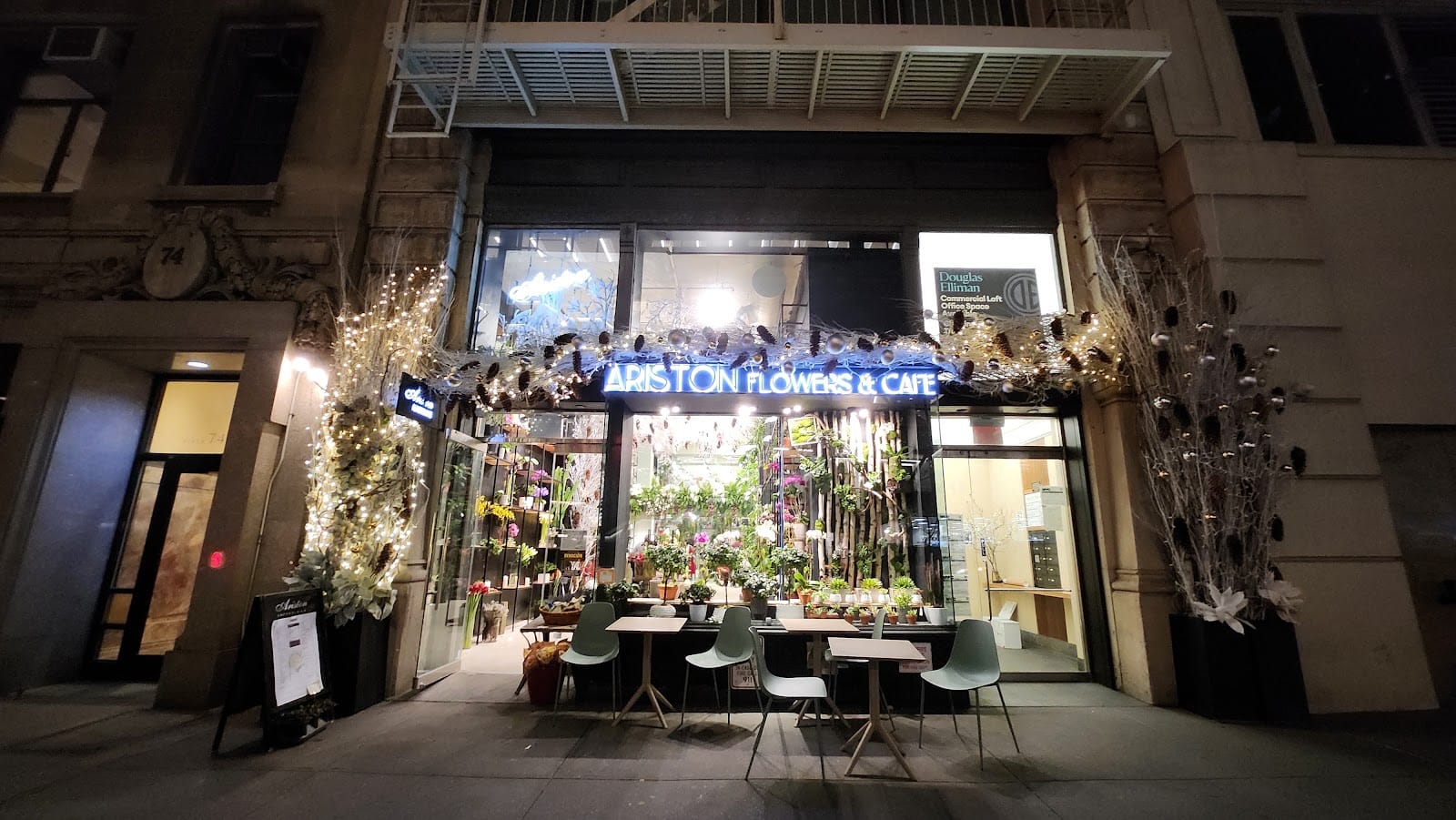 Ariston Coffee Bar