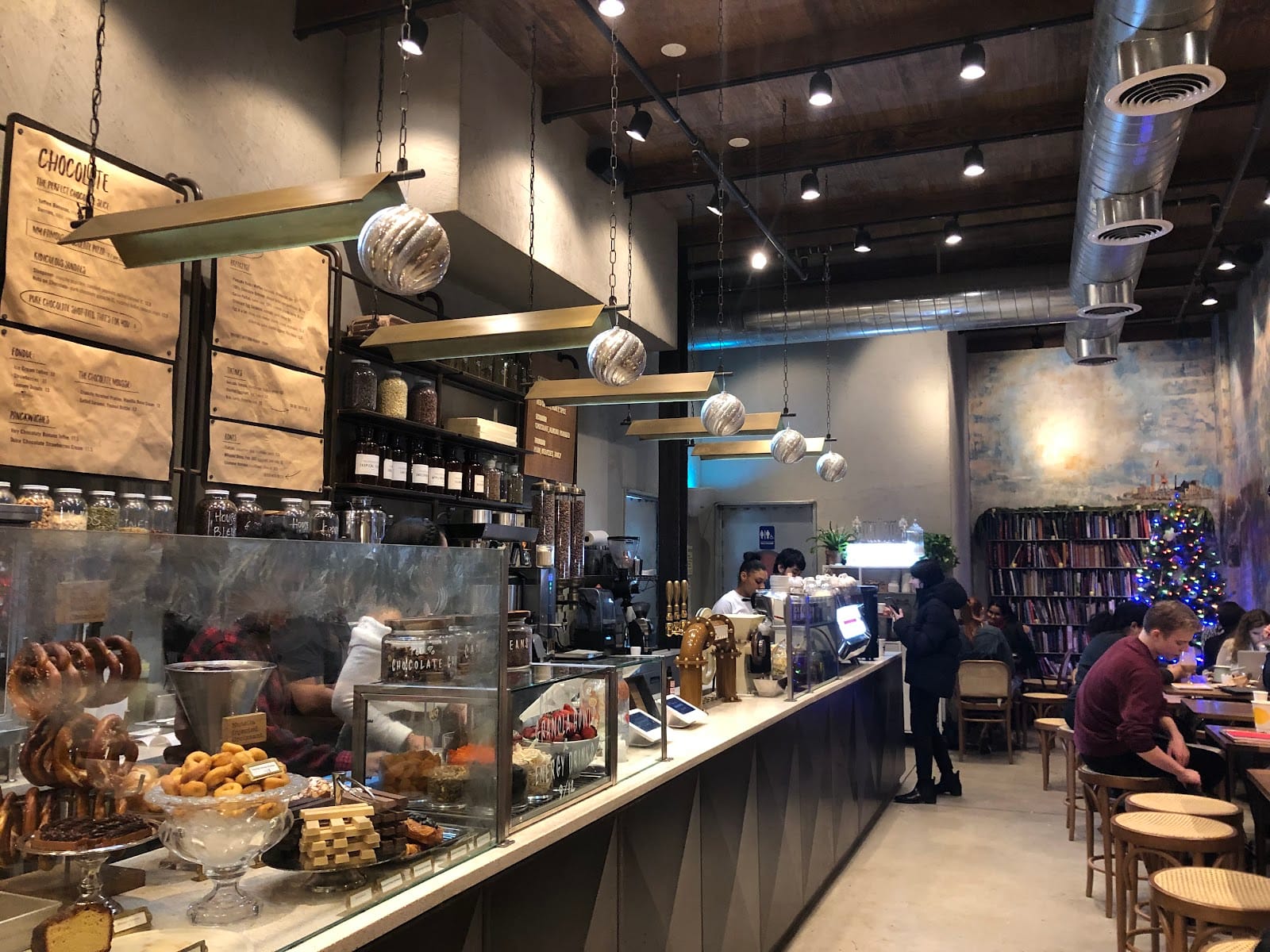 Stripes Wine Bar & Cafe
