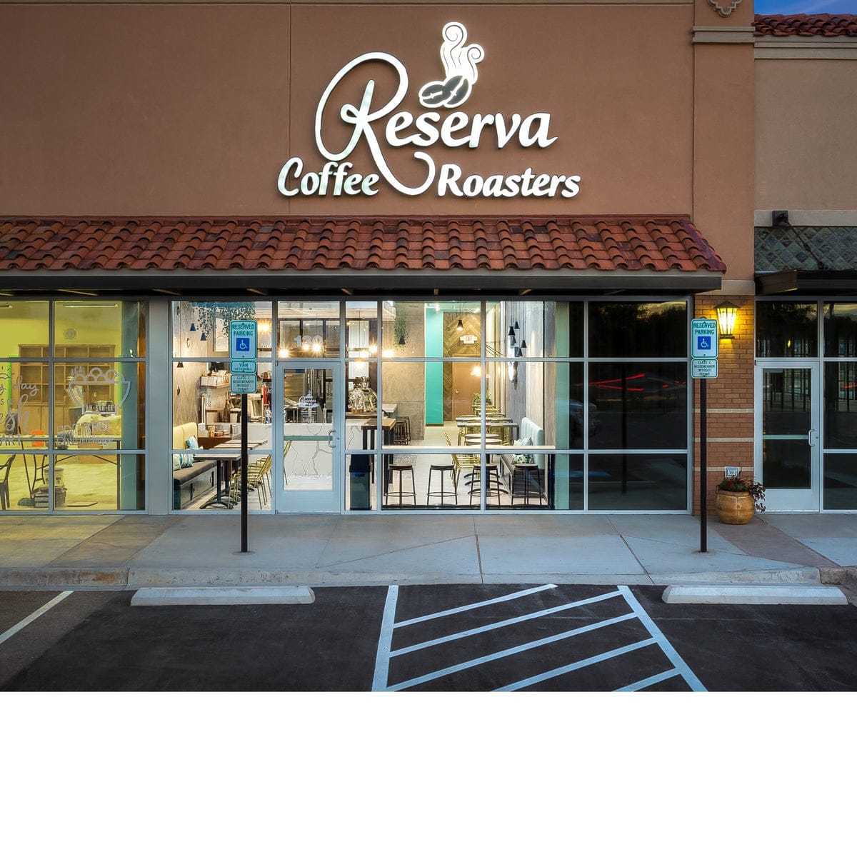 Reserva Coffee Roasters photo 4
