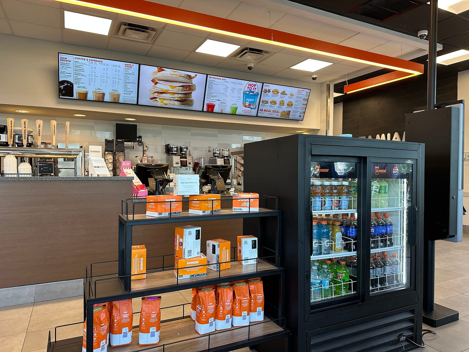 Sarussi Cafeteria and Restaurant photo 4