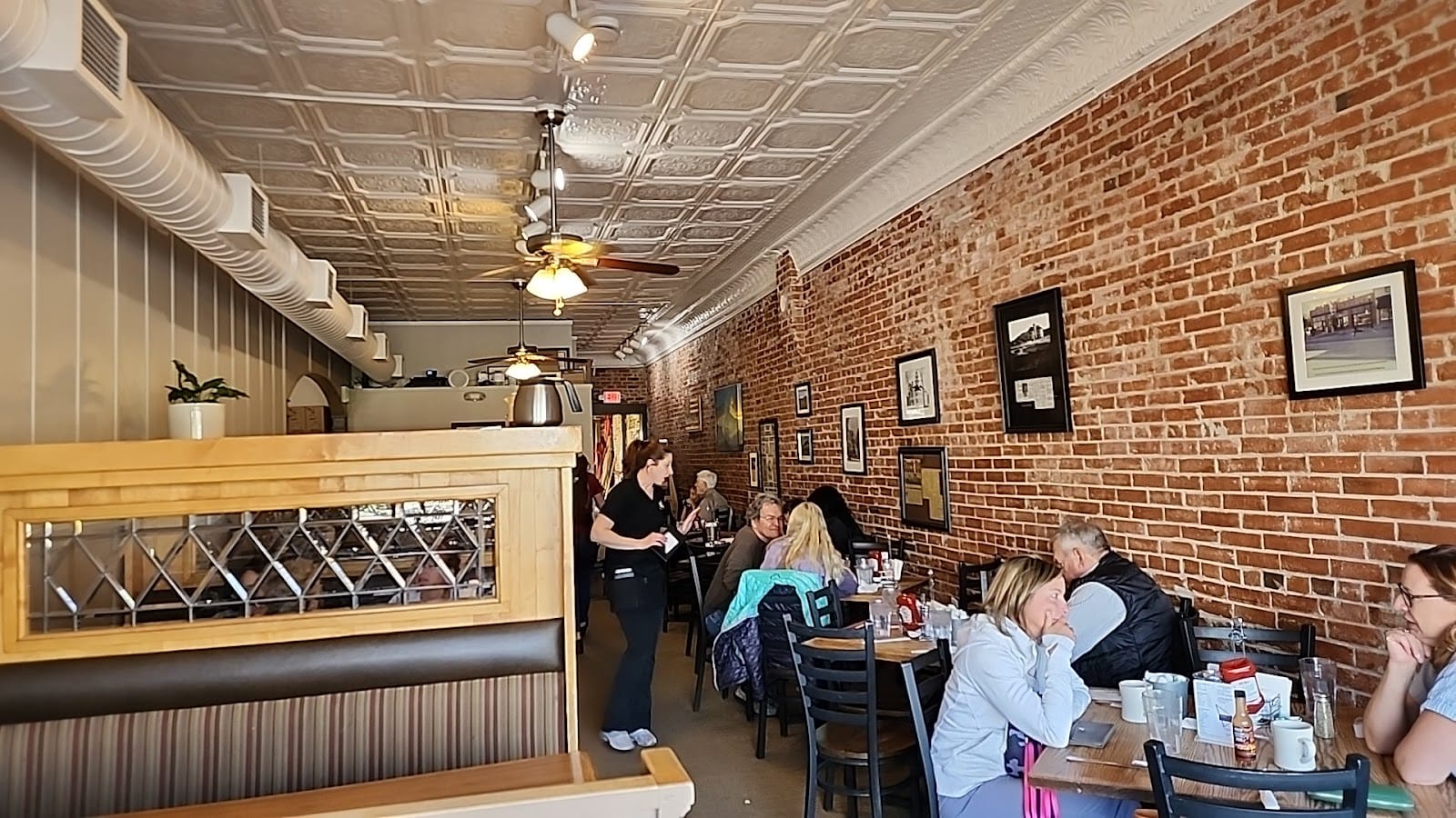 B&B Cafe