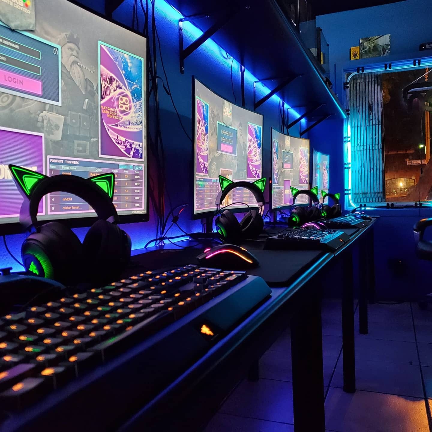 Com Works - eSports & Video Games Center