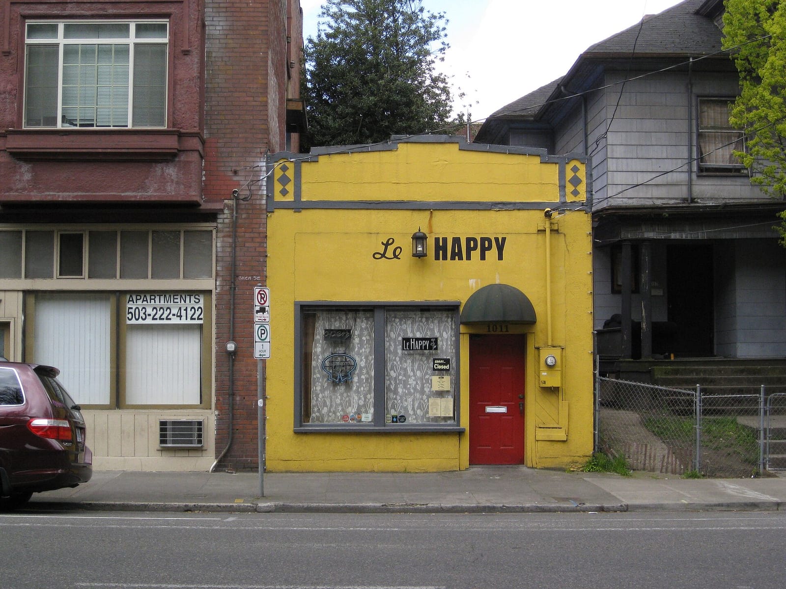 Le Happy photo 2