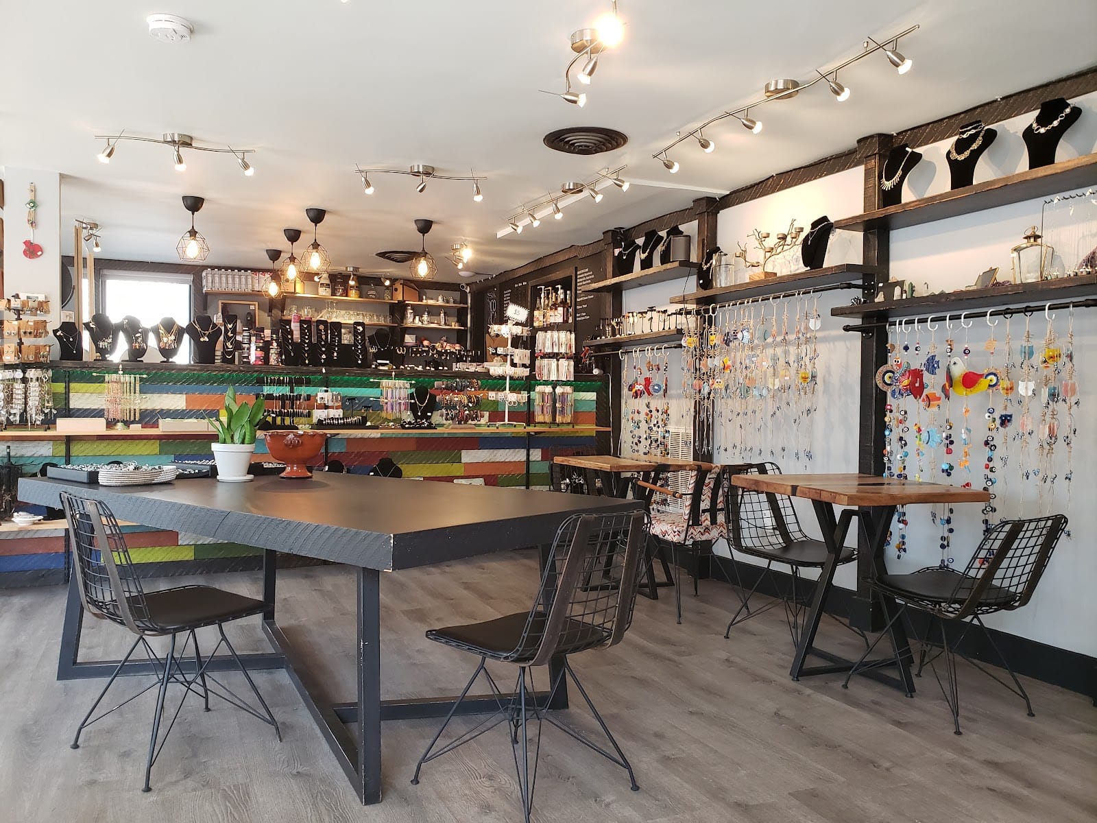 Corner Cafe & Restaurant