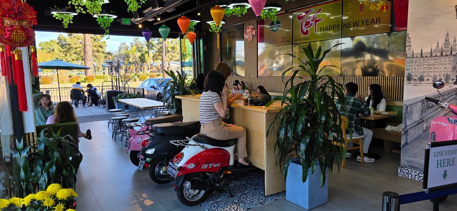 Phuc Long Tea & Coffee USA - Fountain Valley branch