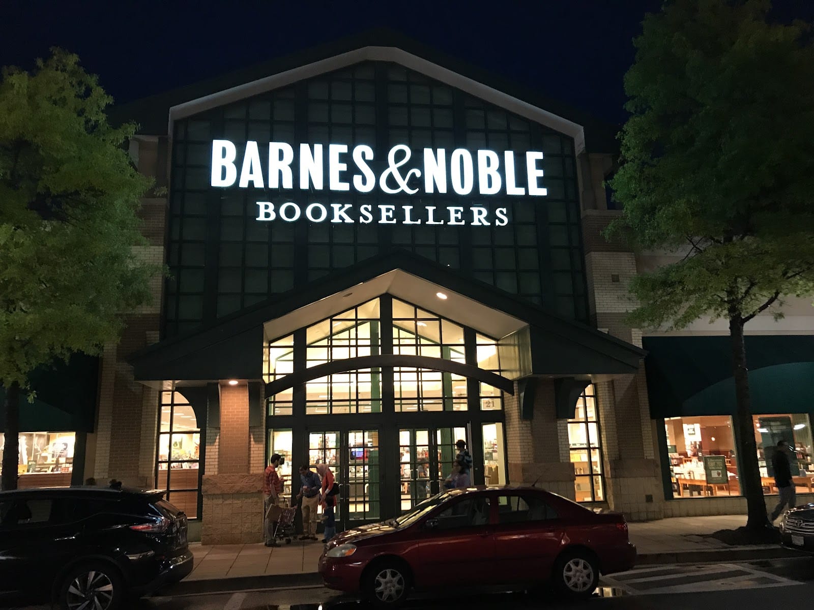 Barnes & Noble