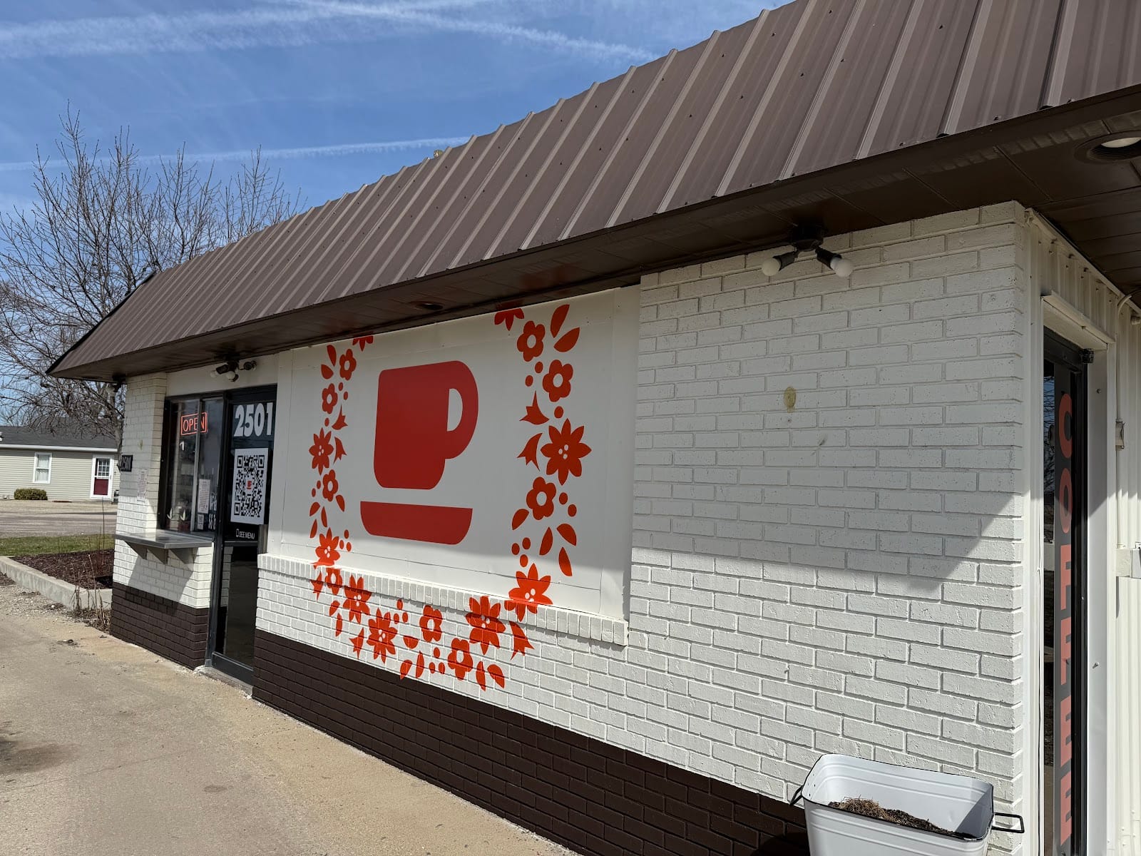 Orange Cup On Grand