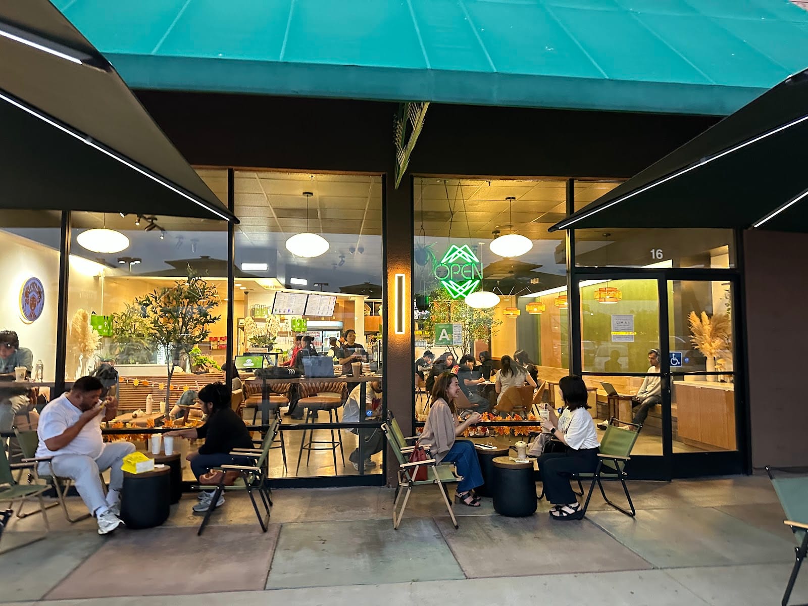 MAI Coffee & Tea House
