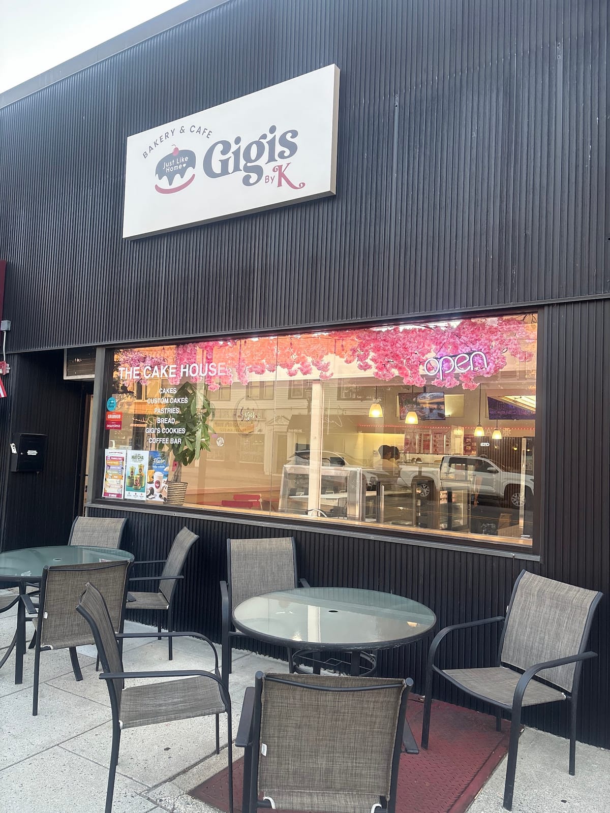 Gigis By K (Bakery & Cafe)