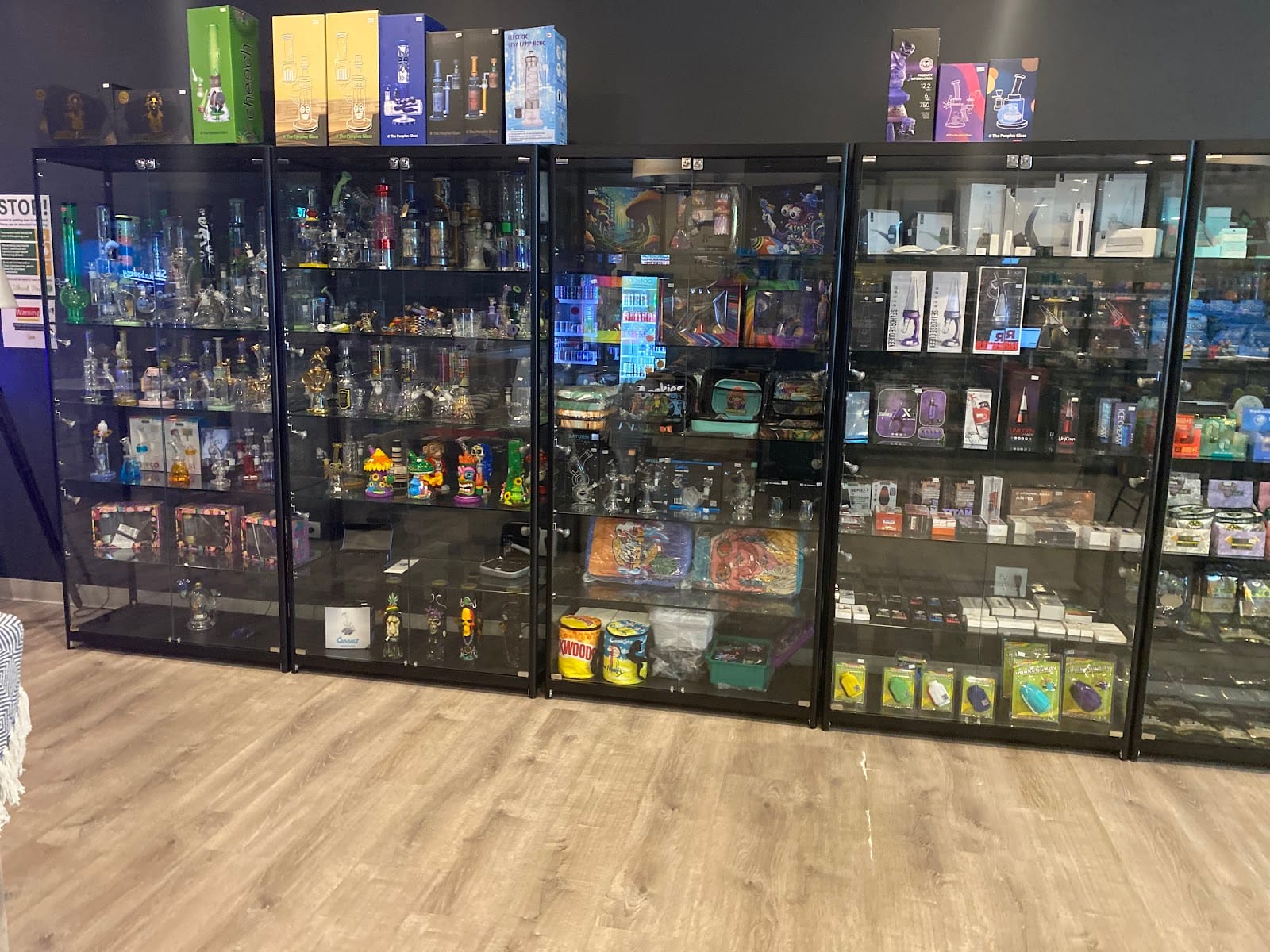 Buddy's Cafe & Smoke Shop