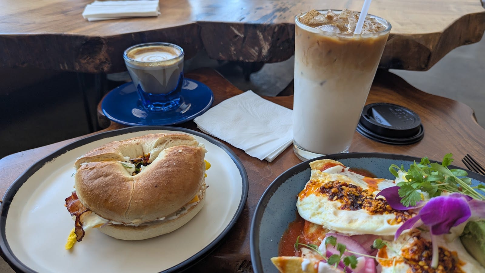Hola Cafecito