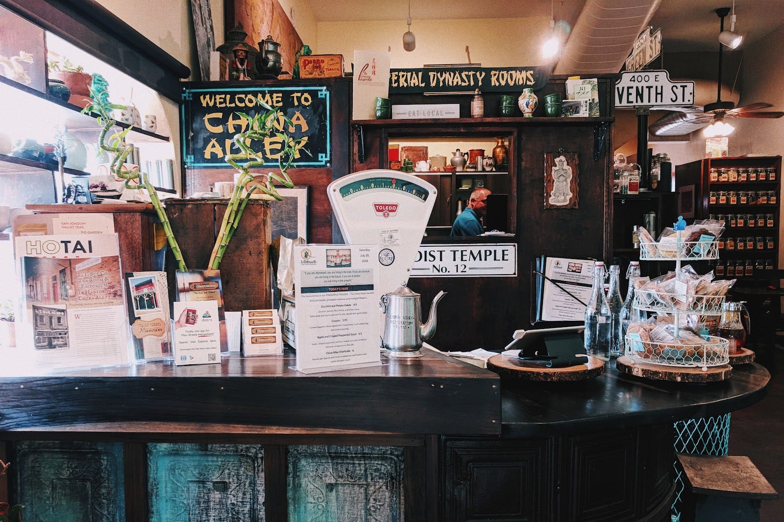 L T Sue Co.Tea Room