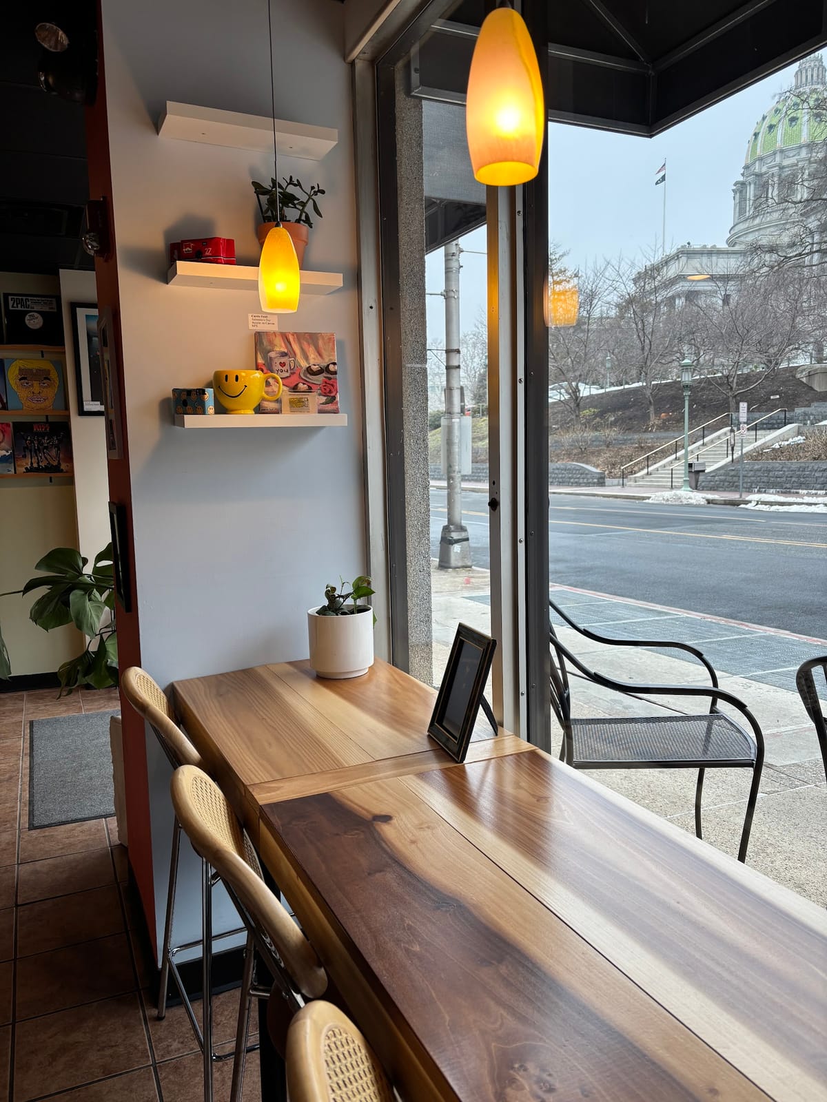 Wake and Bake Café