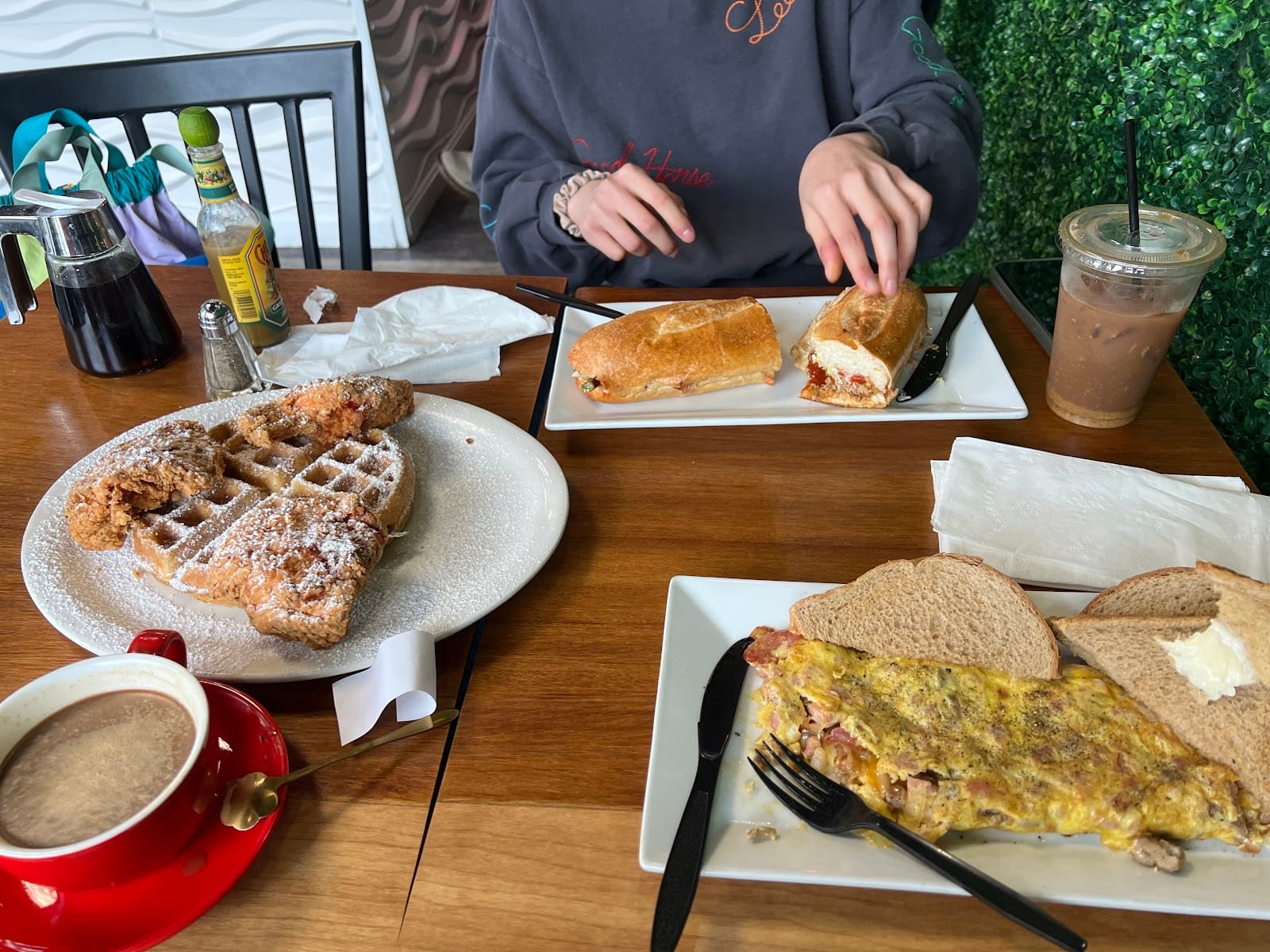 The Vibes Cafe & Restaurant