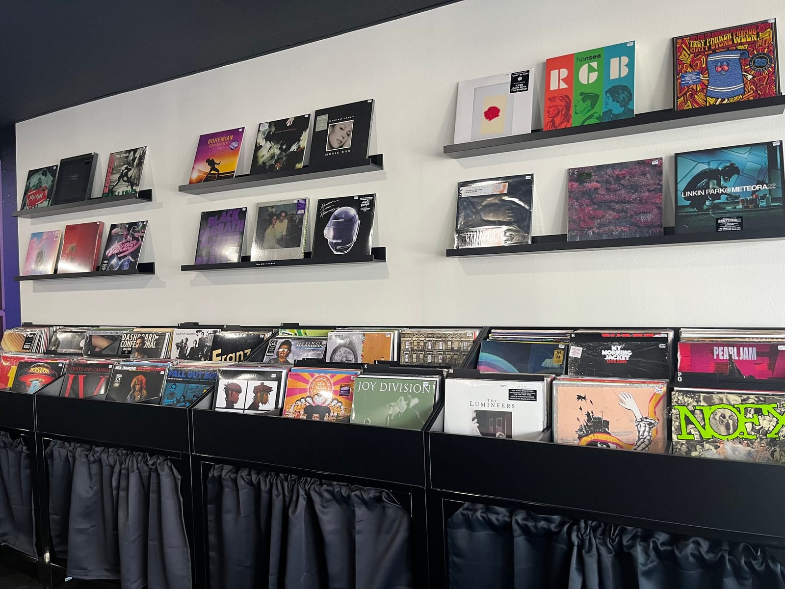 Romeo Records & Cafe photo 6