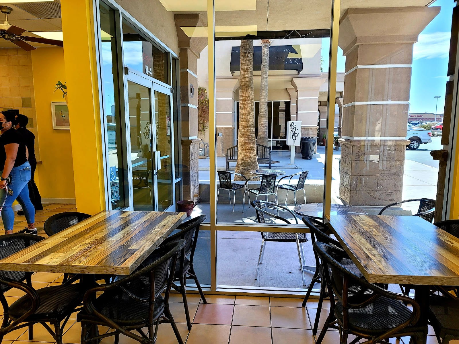 Honeymoon Tea Bar