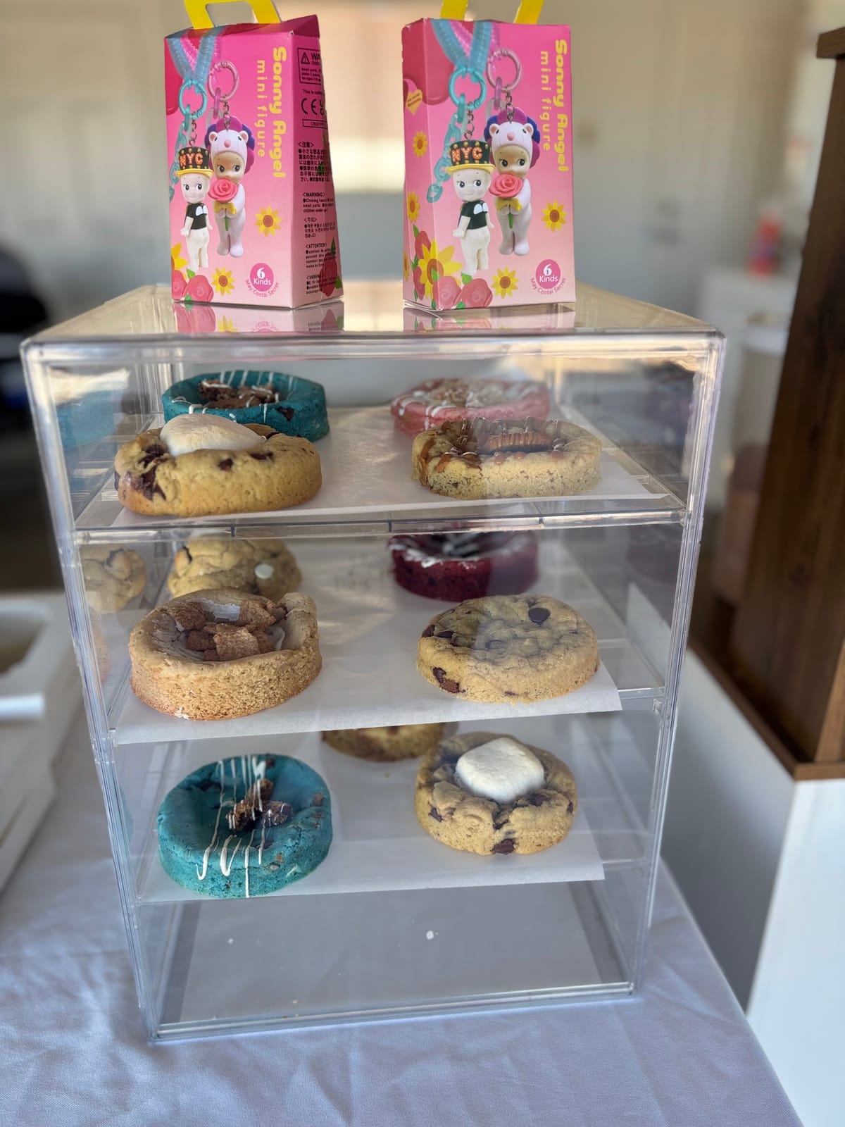 Toto’s cookies and cafe