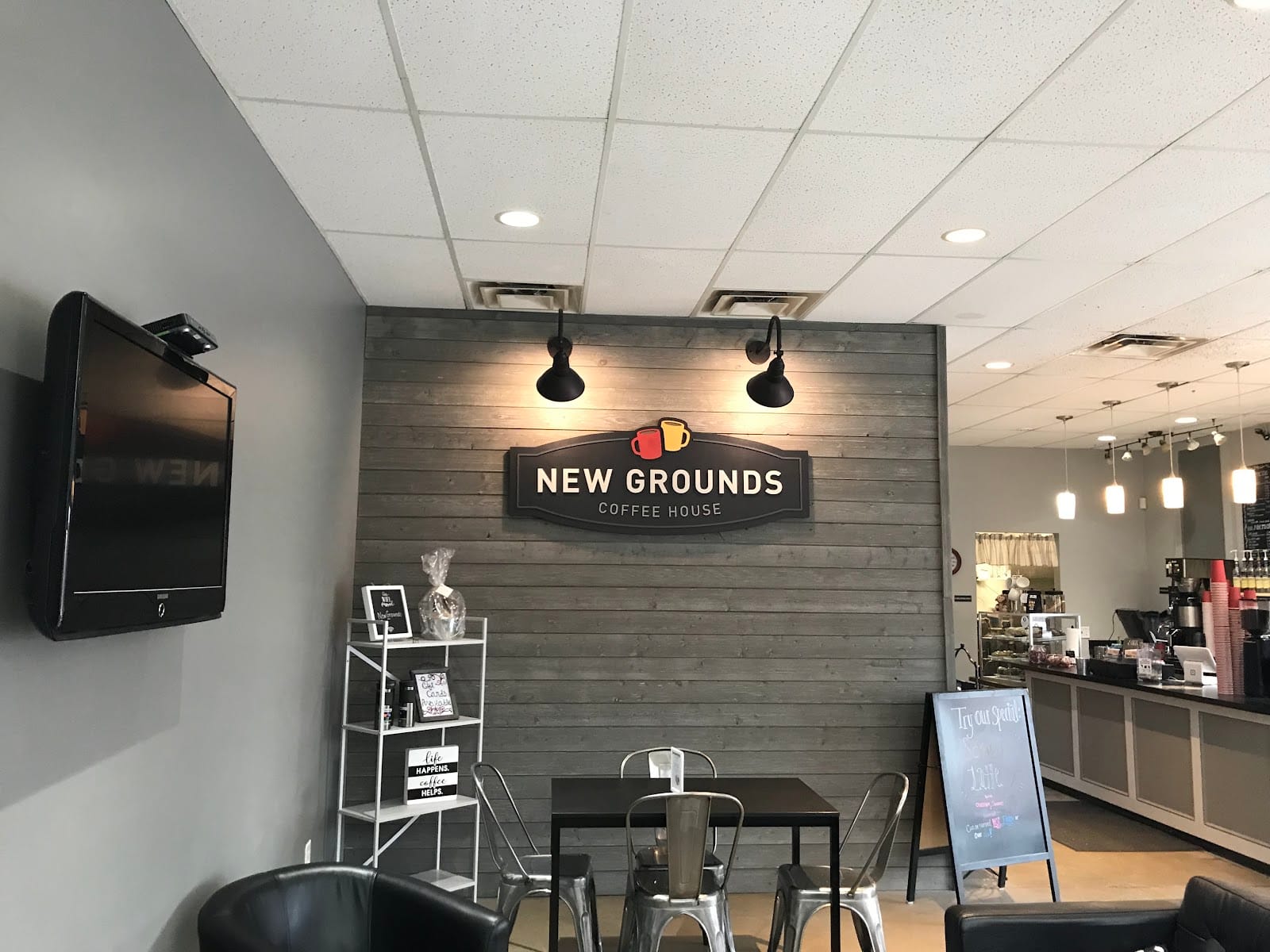 New Grounds Coffee House - Hilliard